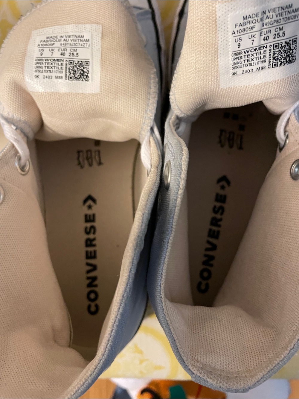 Converse Chuck Taylor Women's Canvas Sneakers in Light blue and Cream